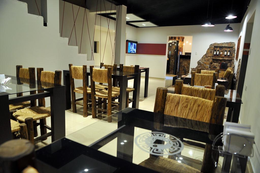 Hotel Pucara Y Rent A Car La Rioja Zewnętrze zdjęcie